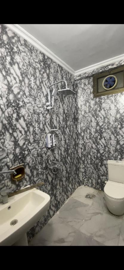 Appartamento Tabia Tower City Center Assuan Esterno foto